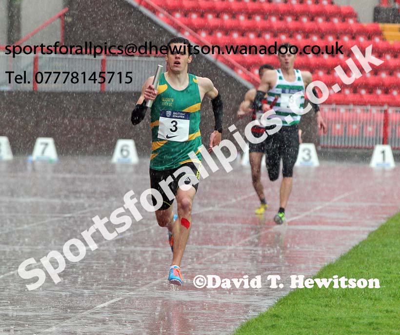 Elliot Heath brings Glasgow City home to win the 4 x 400 metres relay in the worst conditions of the day during the British National League, Division 1, Gateshead. Photo: David T. Hewitson/Sports for All Pics